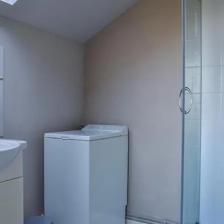 Gorgeous In Le Chateau