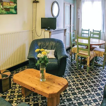 Ferienhaus Gorgeous In Le Chateau