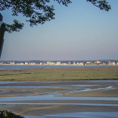 Gorgeous In Le Chateau 펜션 Auxi-le-Chateau